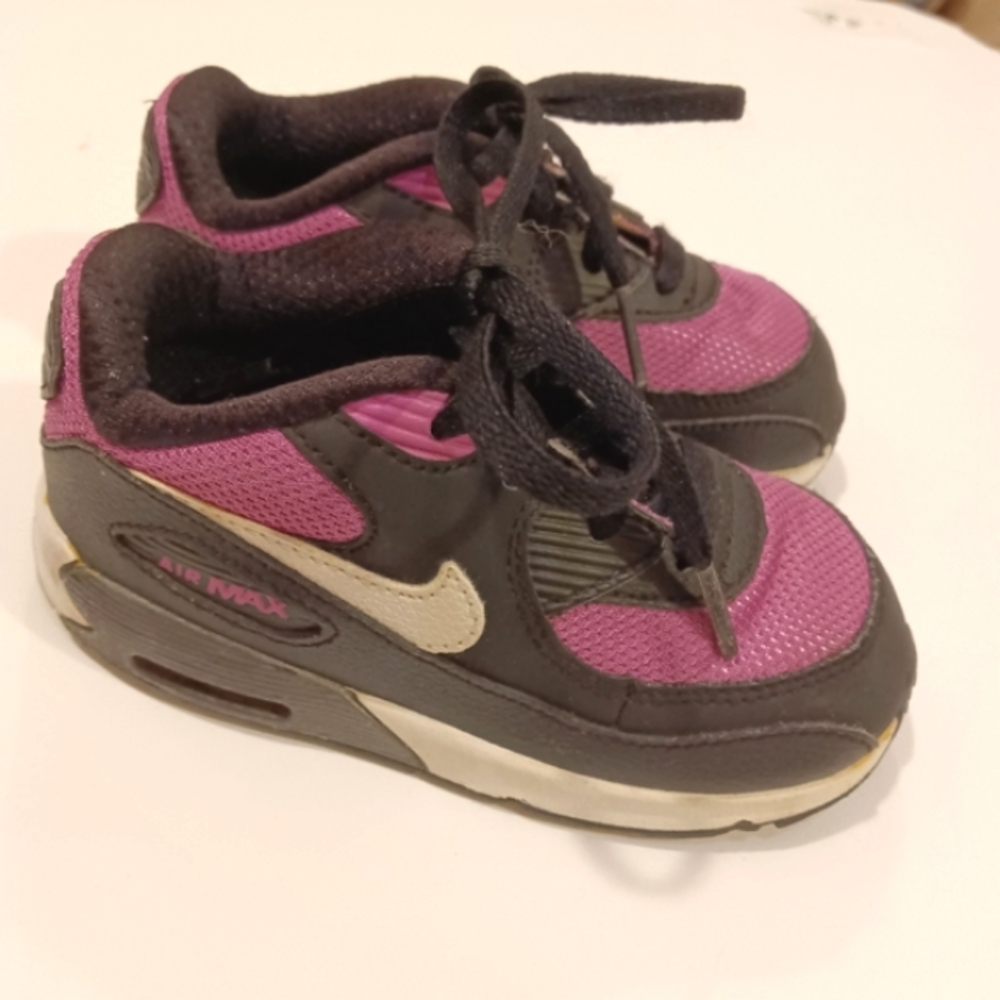 Nike Air Max Kids Sneakers Pink Black Size 8